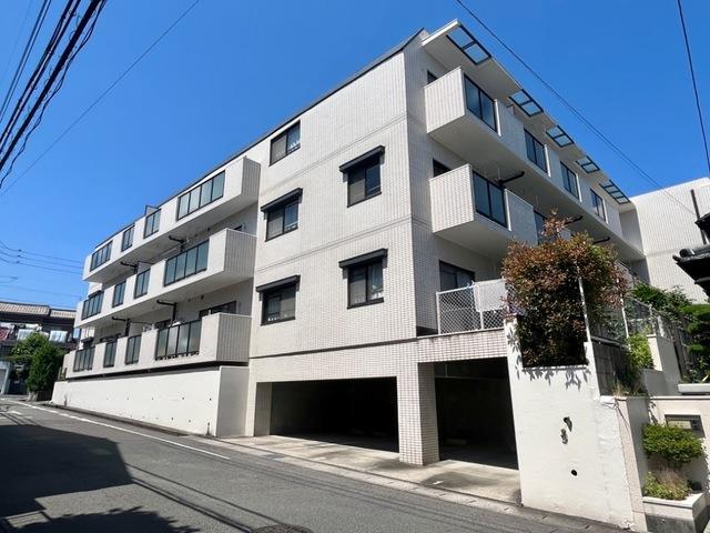 ルピネス亀の井