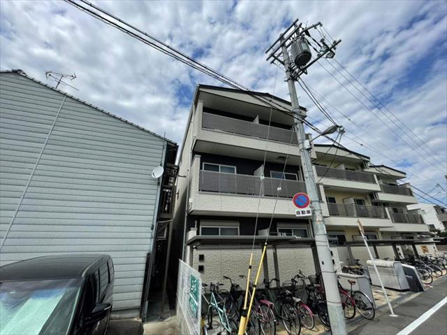 FMAISONLOREVI番館