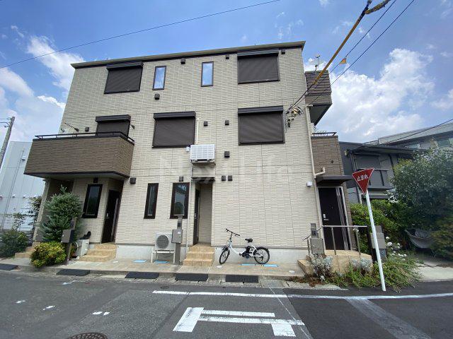 ファミール高津