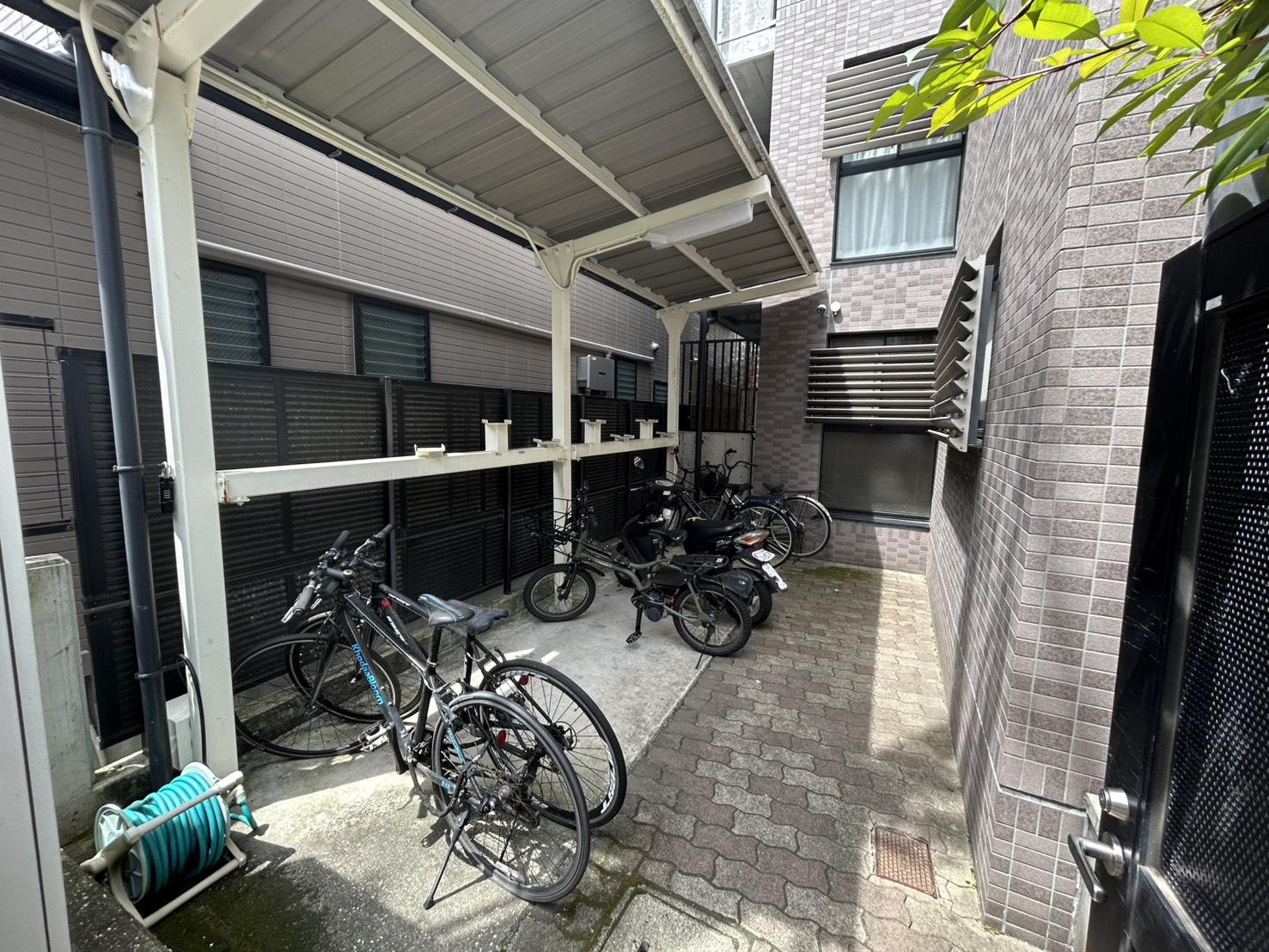 地下鉄西神・山手線 大倉山駅(兵庫) 徒歩8分 3階建 築31年