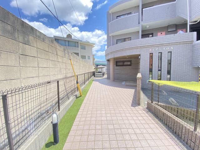 エミナンス社台