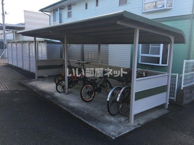ネオ・アーバンA棟