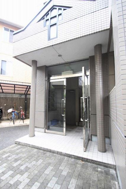 E.クレスト