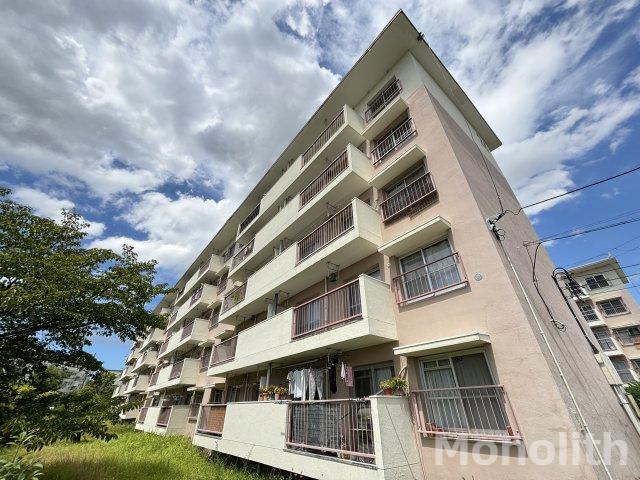 鶴山台34号棟
