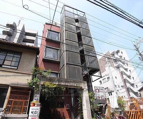 京阪鴨東線 神宮丸太町駅 徒歩3分  築39年(ワンルーム/3階)
