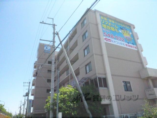 オウミビル