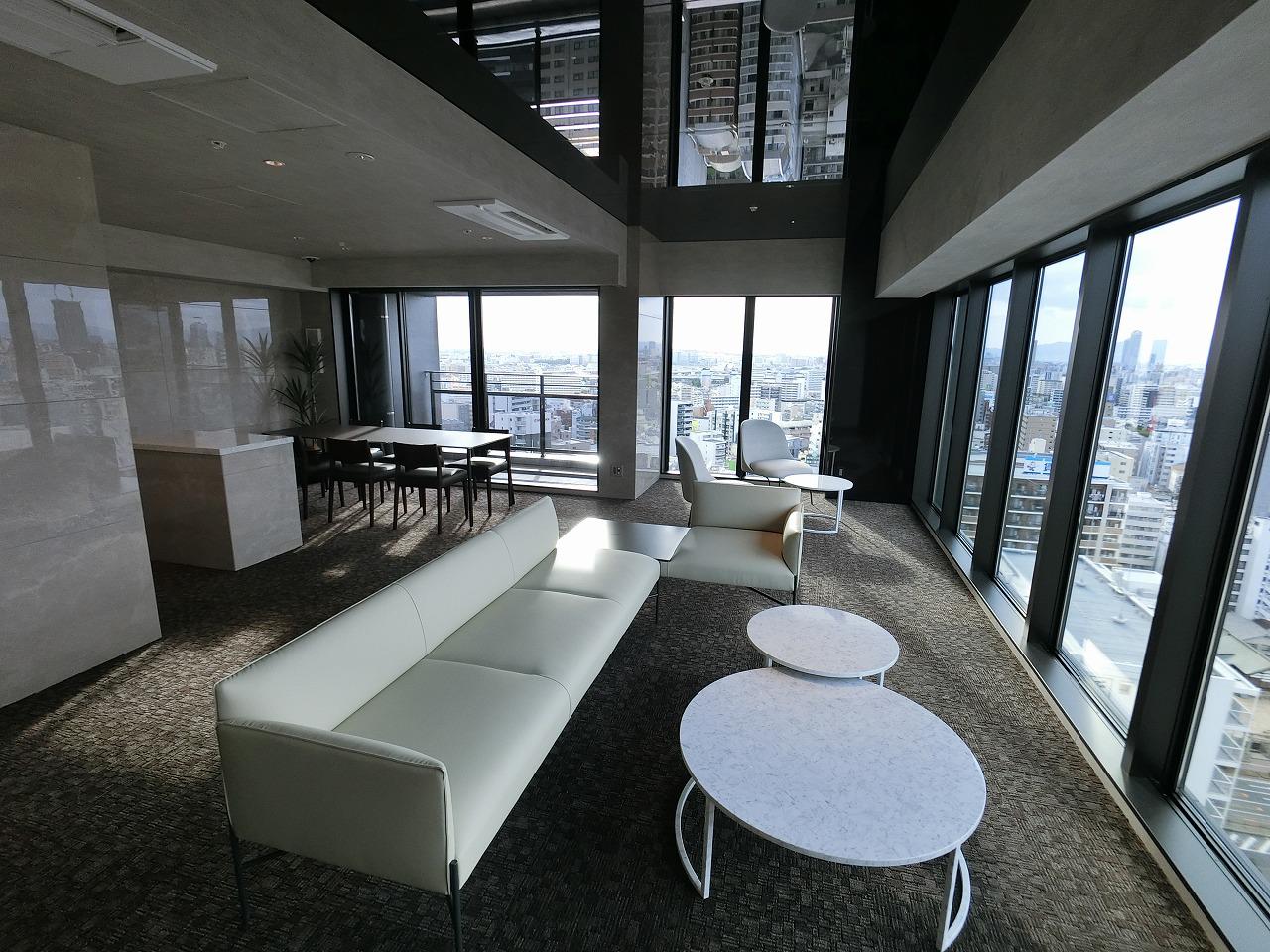 THE CROSS CITY TOWER
