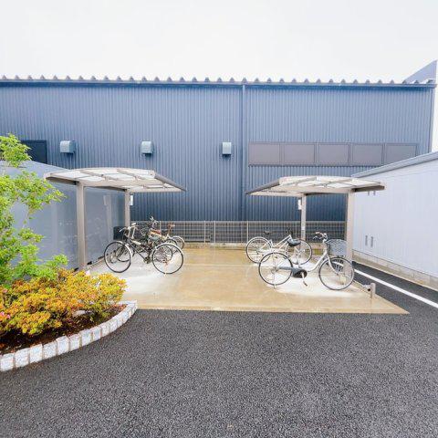 アズール