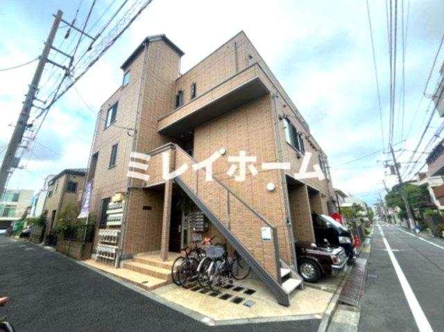 メゾン ベルファミーユ