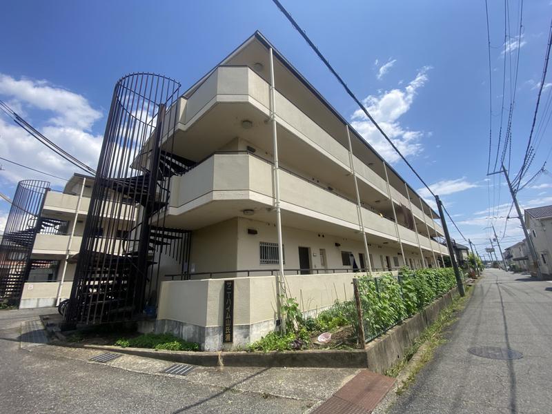 サニーハイム山氏浦 A棟