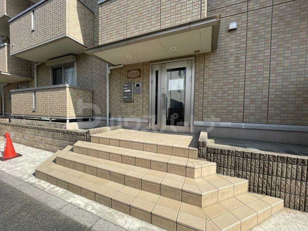 京成本線 京成小岩駅 徒歩11分 3階建 築19年