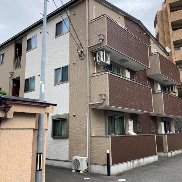 大阪モノレール本線 万博記念公園駅(大阪) 徒歩22分 3階建 築13年