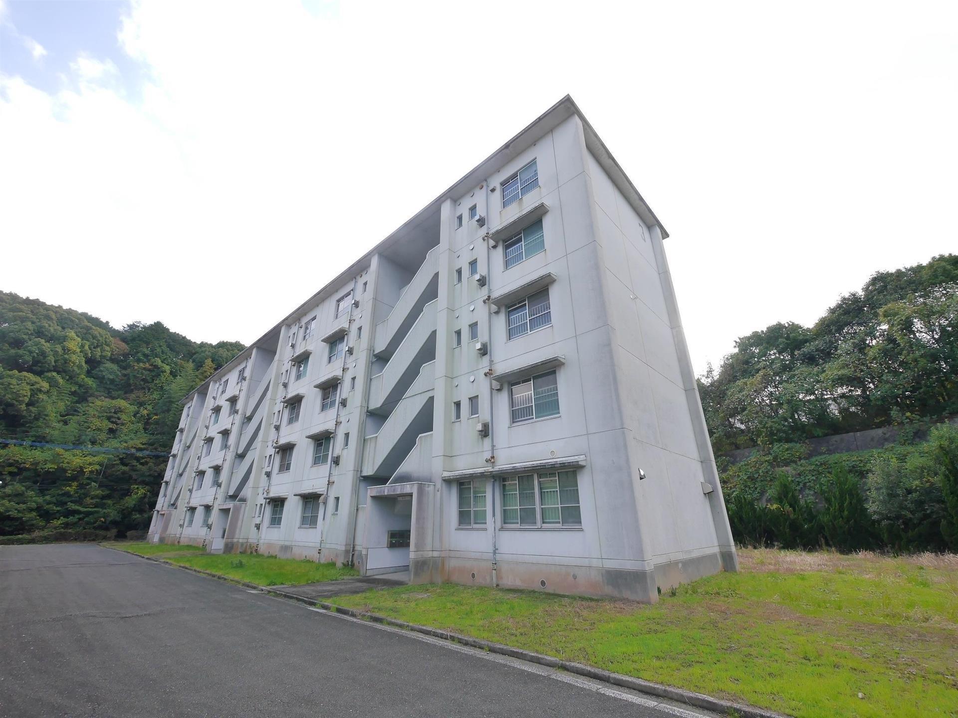 ビレッジハウス直方東 3号棟