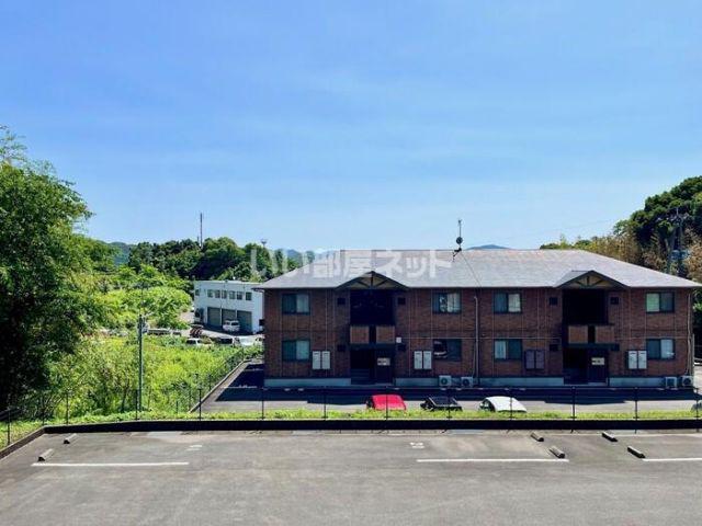 スカイコート大村 B棟