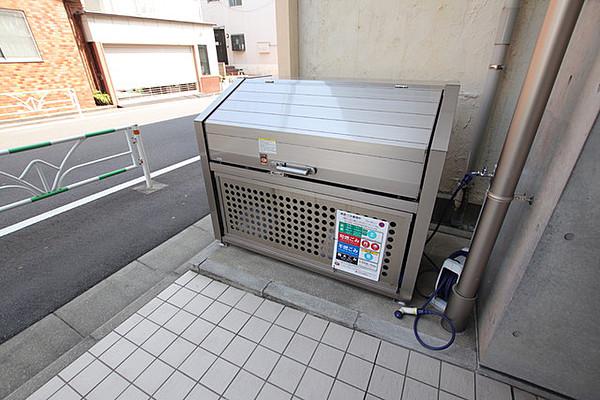 ストロベリーフィールズ広尾