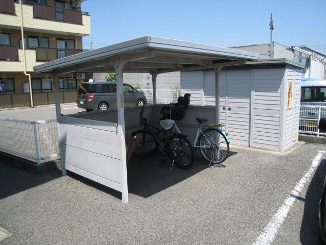 サンビレッジ稲葉 B棟