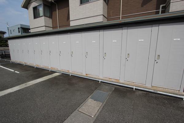 シャルマン小杉