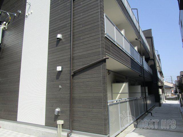 リブリ・東門前