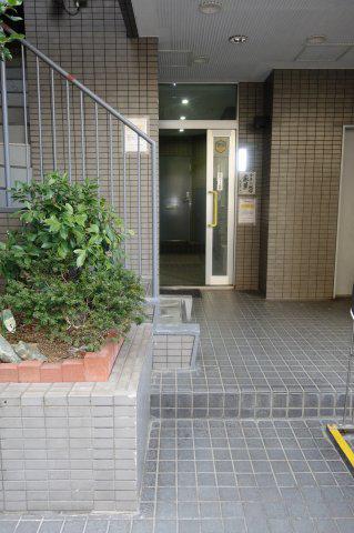 ホーメストハイツ本郷