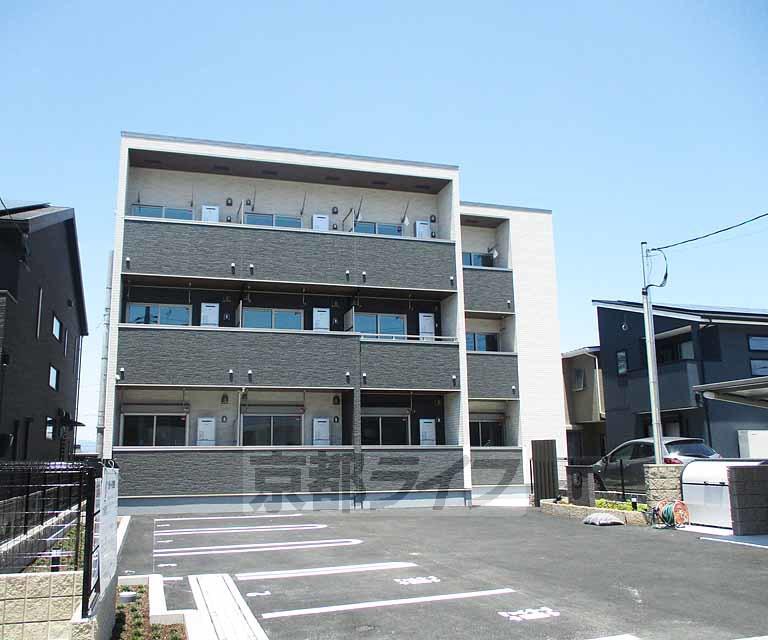 ＪＲ奈良線 ＪＲ小倉駅 徒歩6分 3階建 築4年