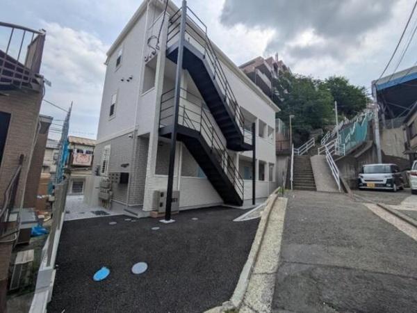 アザーレ・パッシオ阪東橋