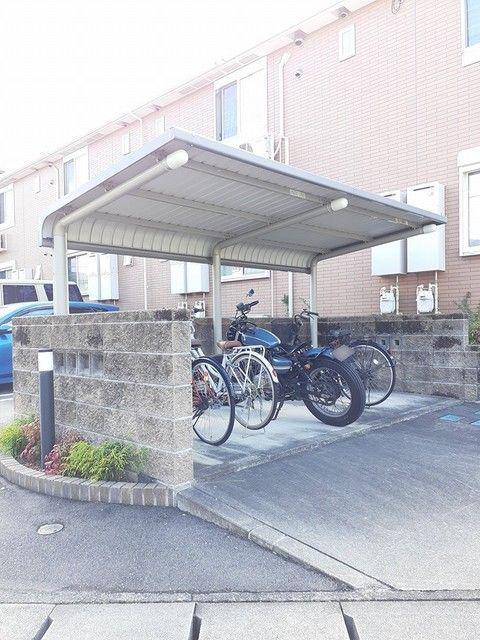 サンヒルズ井の株