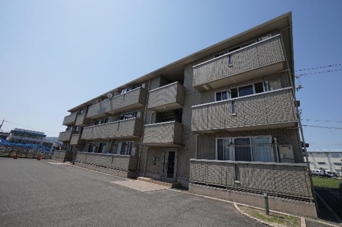 あけぼの6番館やまさ B棟