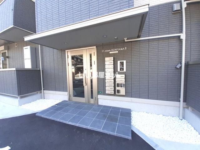 D-ROOM内山II