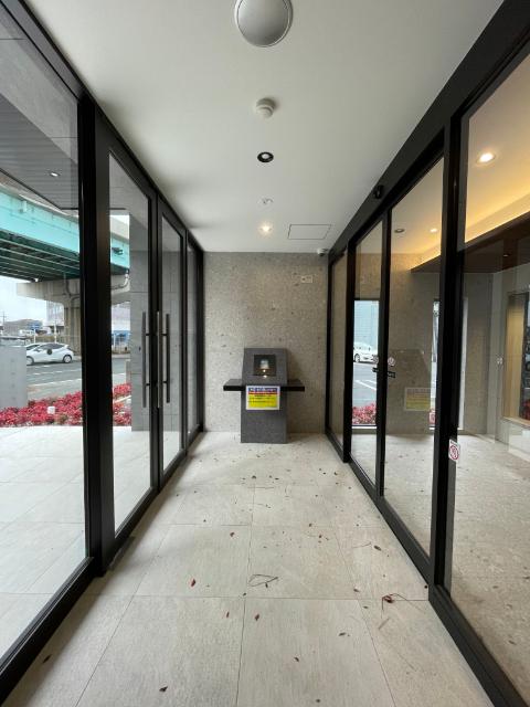 LIFEFIELD国際空港前