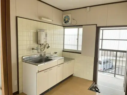 パーゴラ横手(1K/2階)の玄関写真