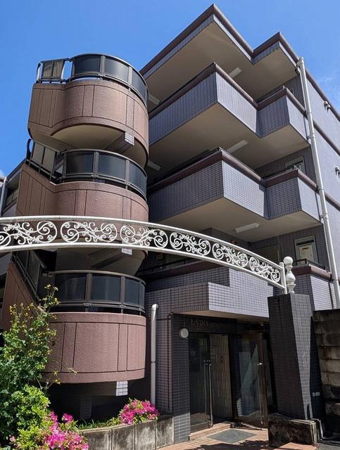 LーVINA三軒茶屋