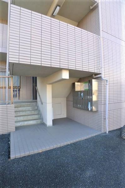 ビラヤナセガワ