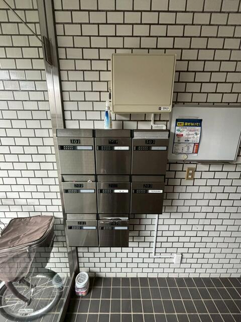 東京メトロ有楽町線 要町駅 徒歩13分 3階建 築42年