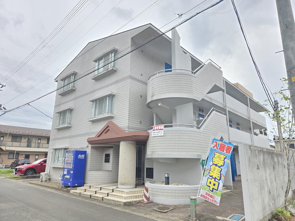 ロイヤルヒルズ富沢II