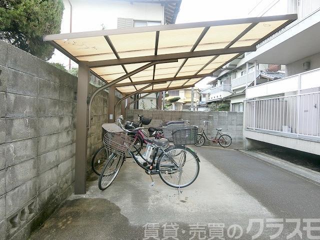 マンション平岡