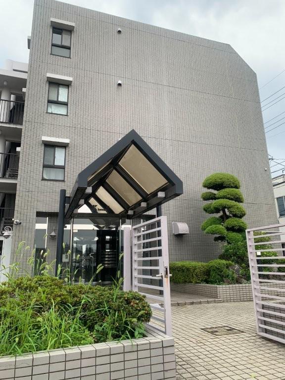 K HOUSE 1