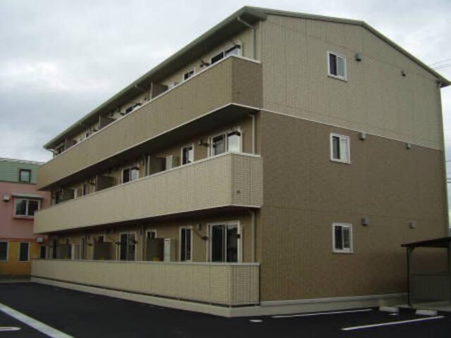レグラス稲里 F