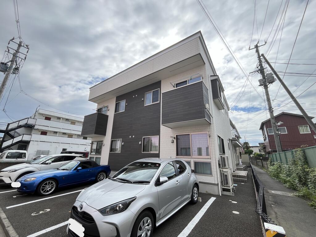 サゥーヂビバIV番館
