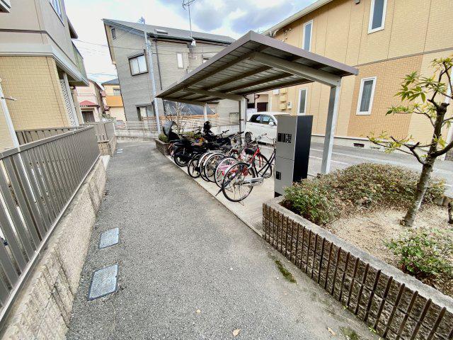 フォーナス