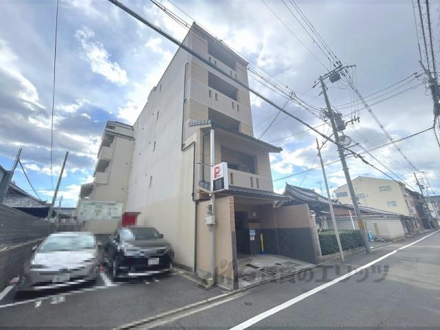 ラルゴ仁王門