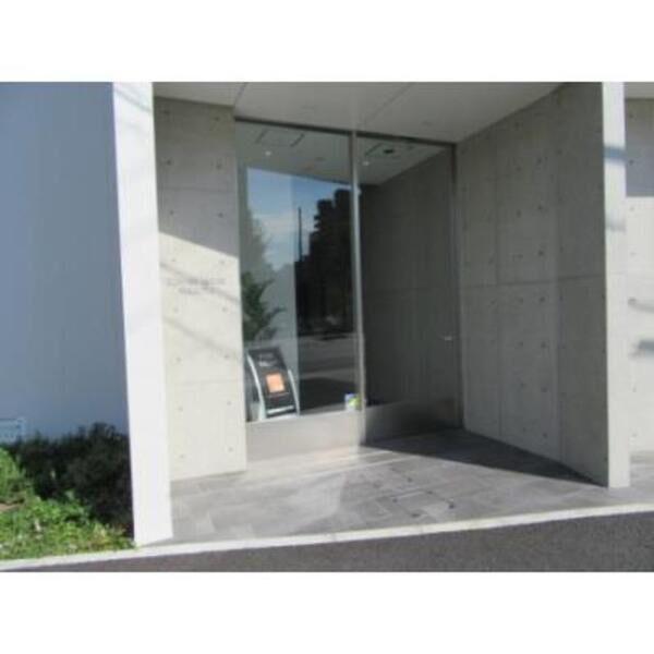 CORNES HOUSE NAGOYA