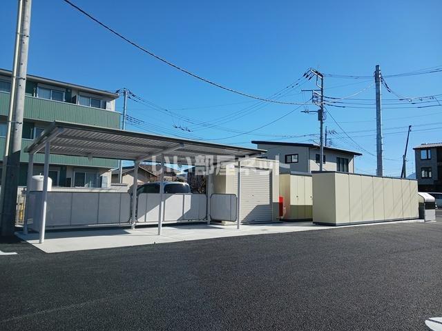 ヒカルサ甲府国母 ウエスト