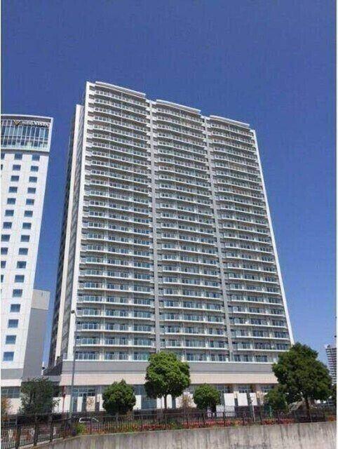BLUE HARBOR TOWERみなとみらい