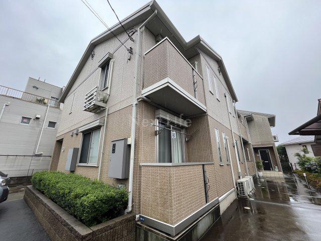 アンジュール
