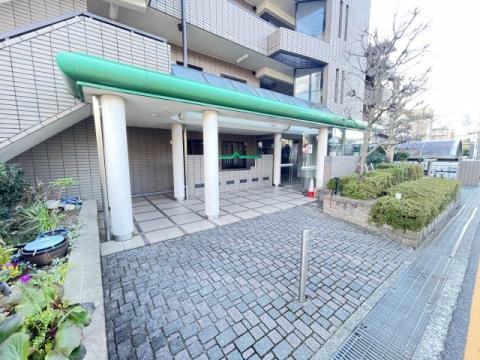 宝塚彩悠館