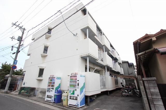 三石マンション