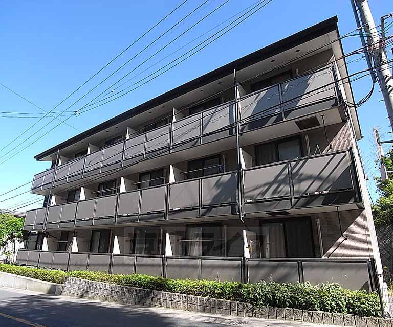 レオパレスFOREST桂坂