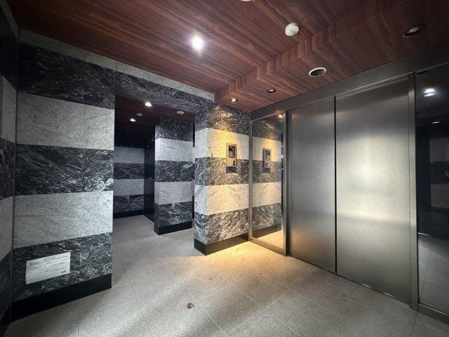 PREMIUM CUBE 中野新橋