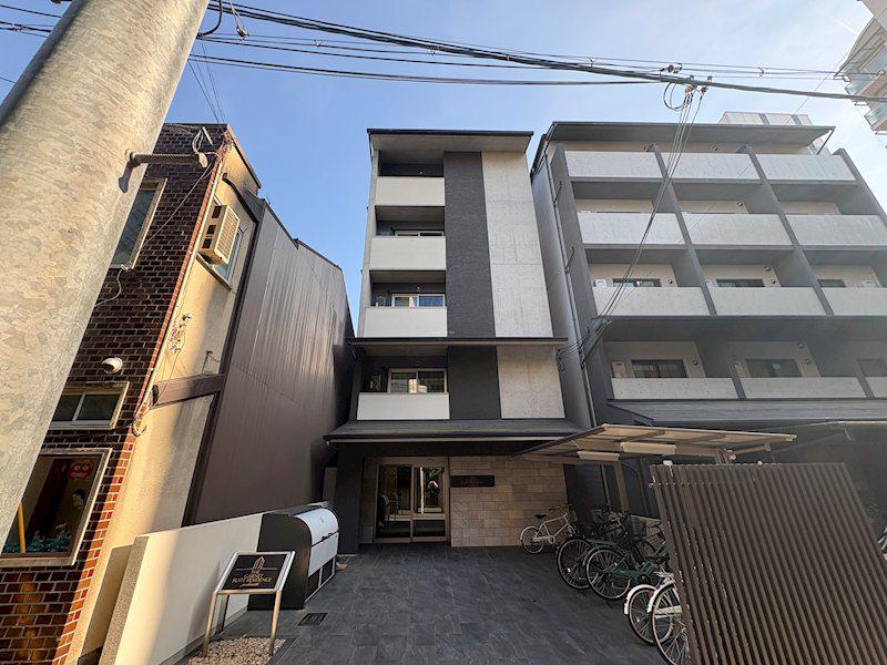 THE GARNET SUITE RESIDENCE 御所西