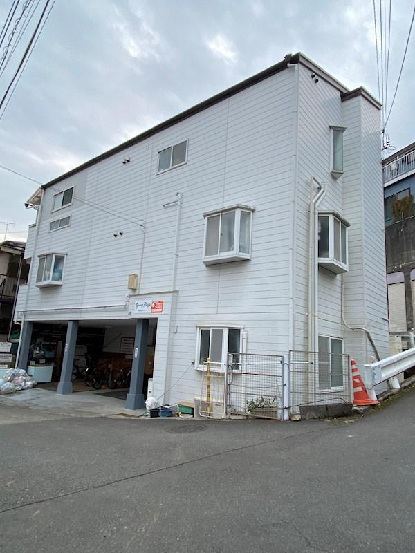 ヤングプラザ